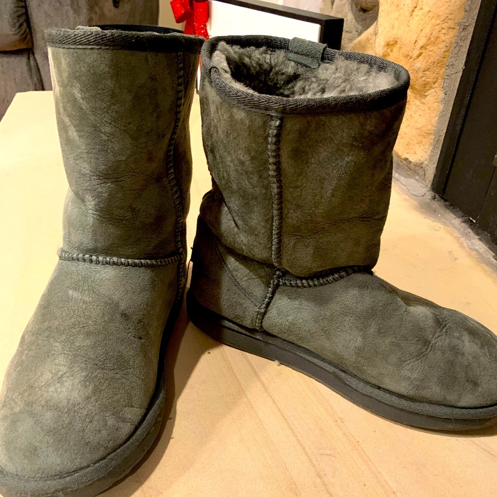 EMU Australia women’s stinger mini winter real sheepskin boots